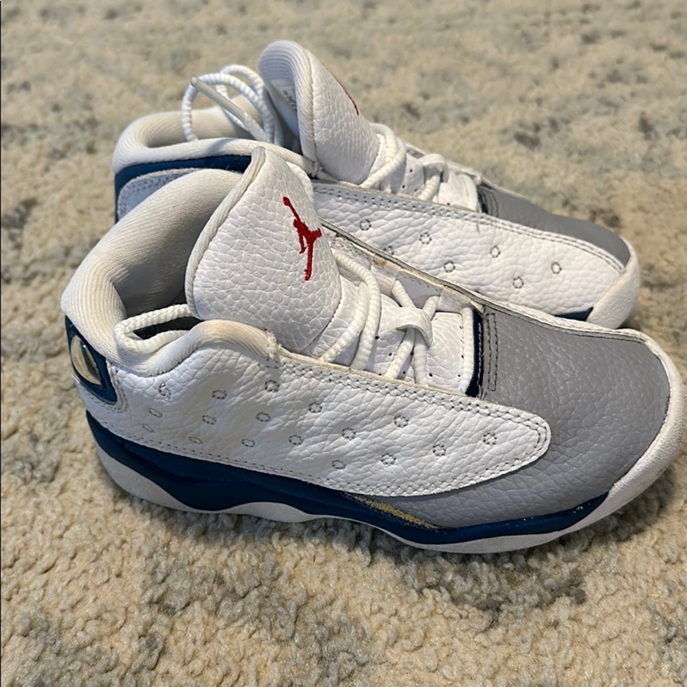 Jordan Sneakers Kids - Picture 3 of 4
